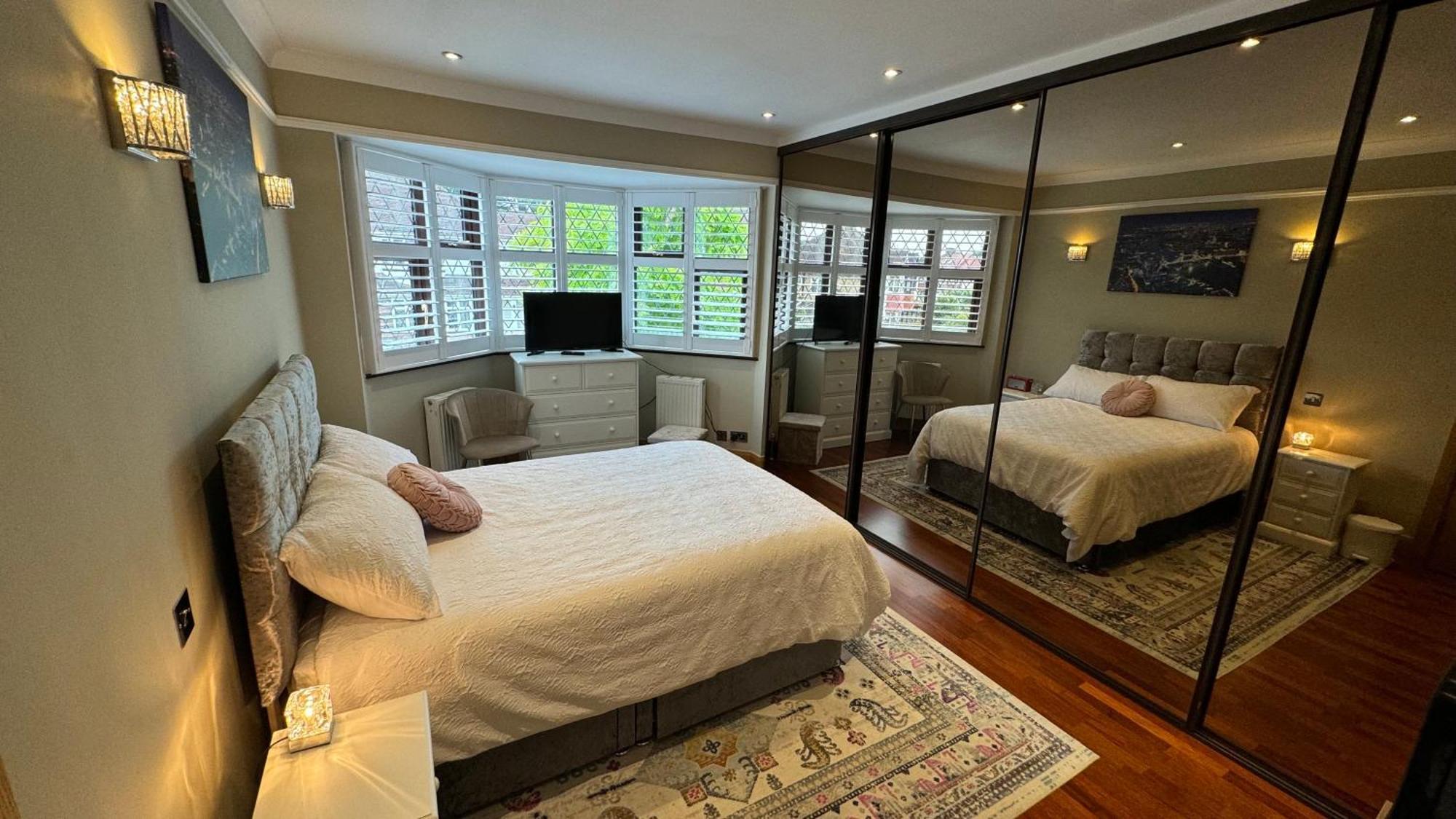Stunning Double Bedroom Greenwich With Private Bathroom Privatunterkunft *